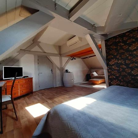 Отель Le Domaine Des Papillons Beaujeu-Saint-Vallier-et-Pierrejux Экстерьер фото