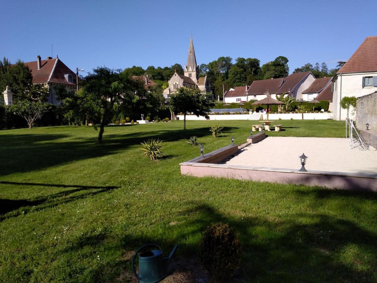 Отель Le Domaine Des Papillons Beaujeu-Saint-Vallier-et-Pierrejux Экстерьер фото